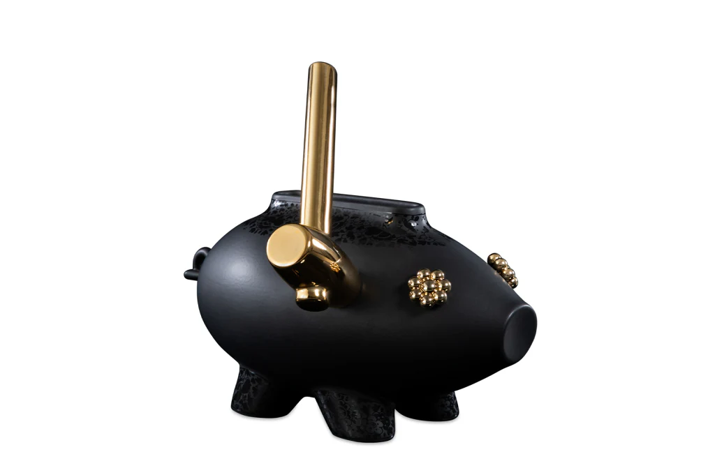 The Killing of the Piggy Bank Vase Black